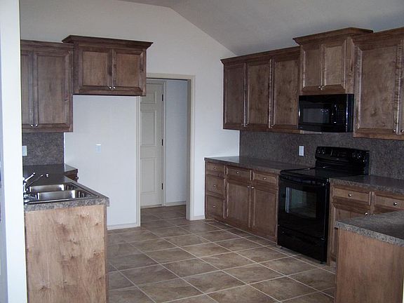 5th image of 1417 NE Mustang Dr