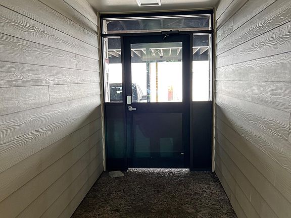 5th image of 211 E Mission Ave APT 14