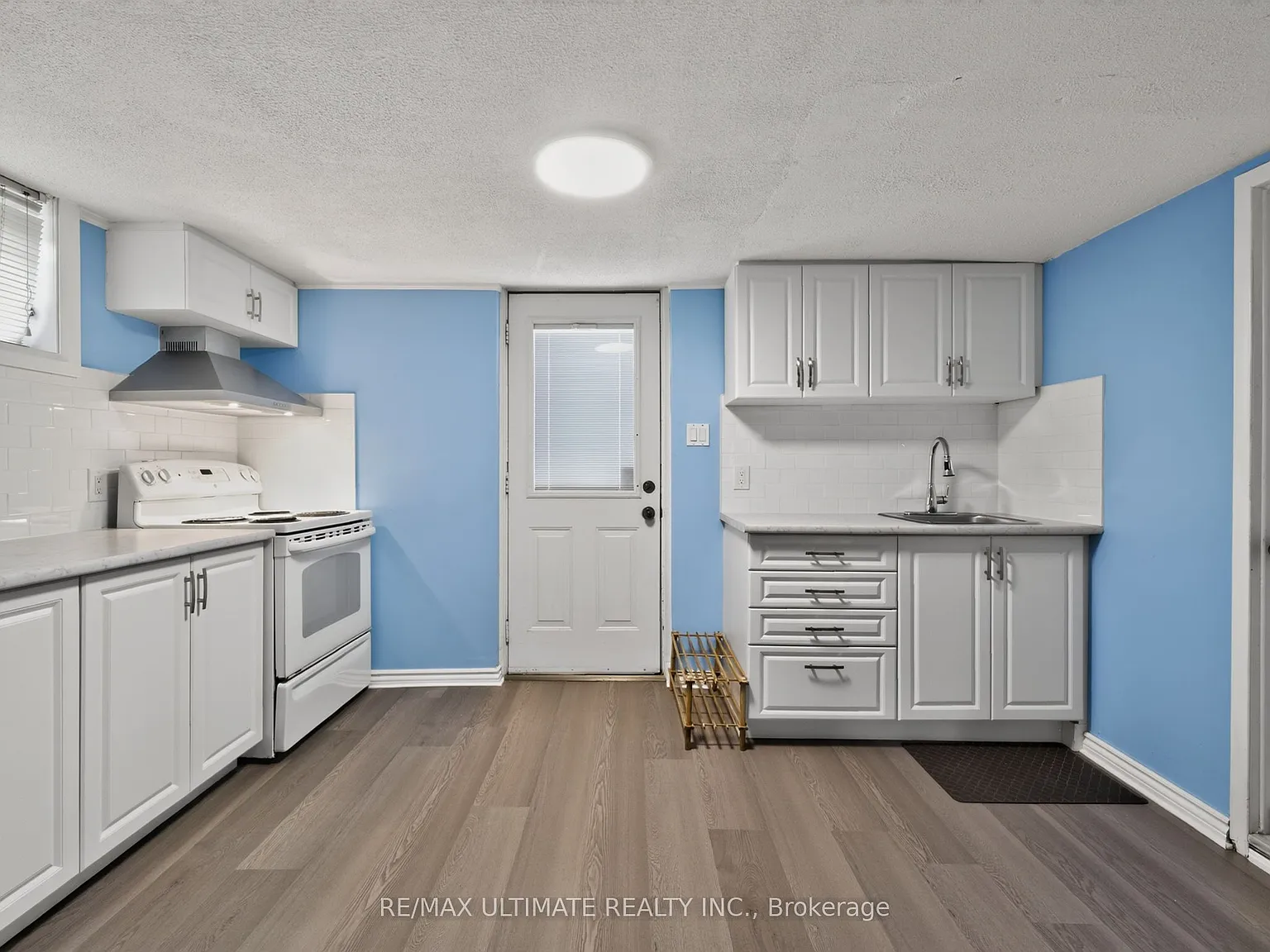 2 bed, $1,995 — Photo 3