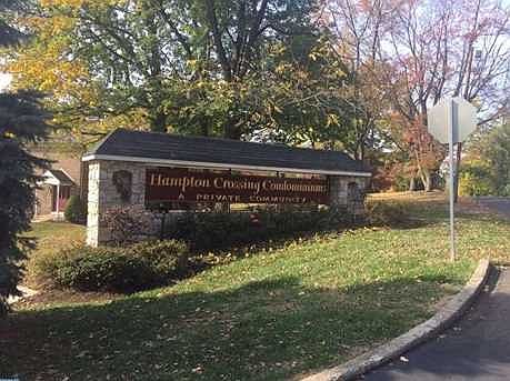 hampton crossing condo