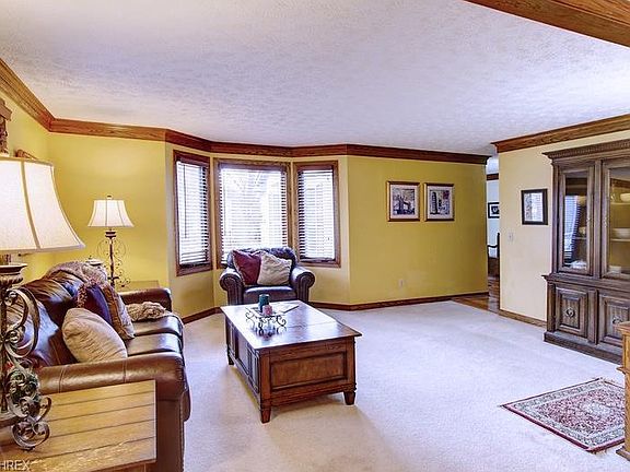 5th image of 240 Ironwood Cir