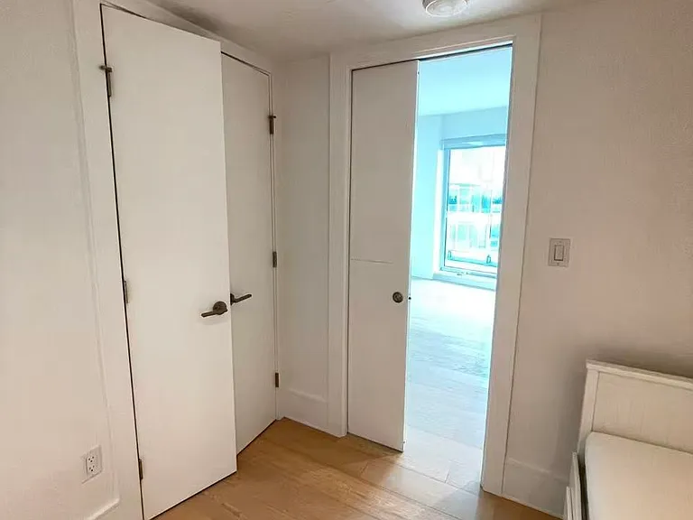 1501 Foster St — Photo 9
