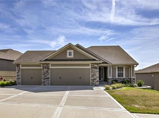 109 S Marimack Dr, Kearney, MO 64060