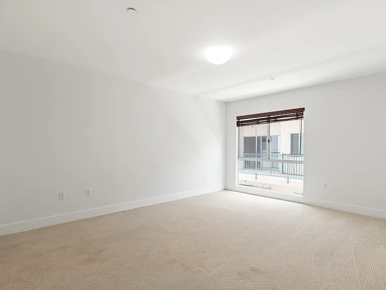 11715 Goshen Ave #302 — Photo 19