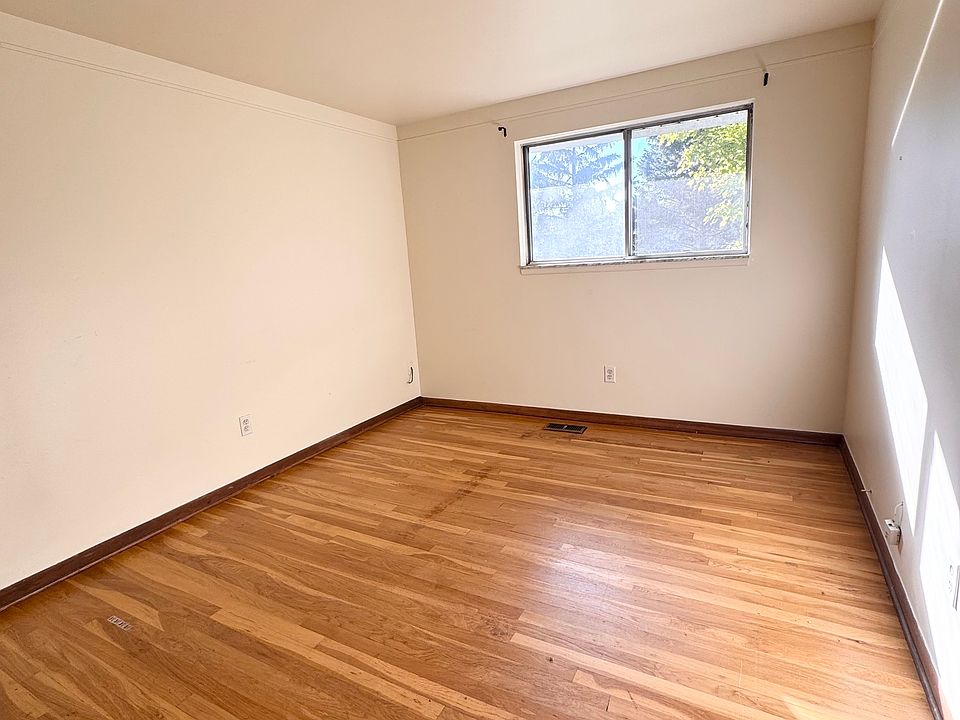 53446 Bancroft Dr, photo 8