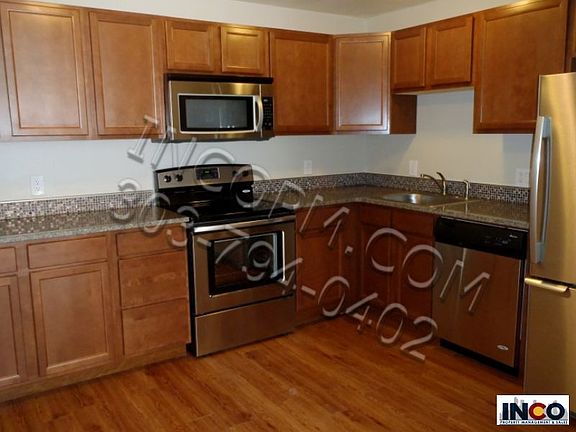 3rd image of 1555 Grove St APT 202