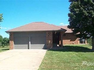 7048 N Farm Road 145, Springfield, MO 65803