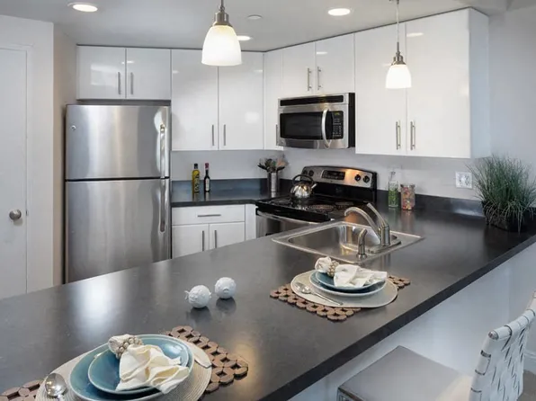 Soundview Apartments