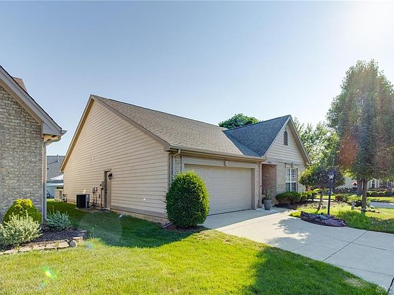 2nd image of 1461 Ashworth Ct