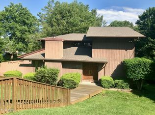 3317 Pine Timbers Dr, Johnson City, TN 37604