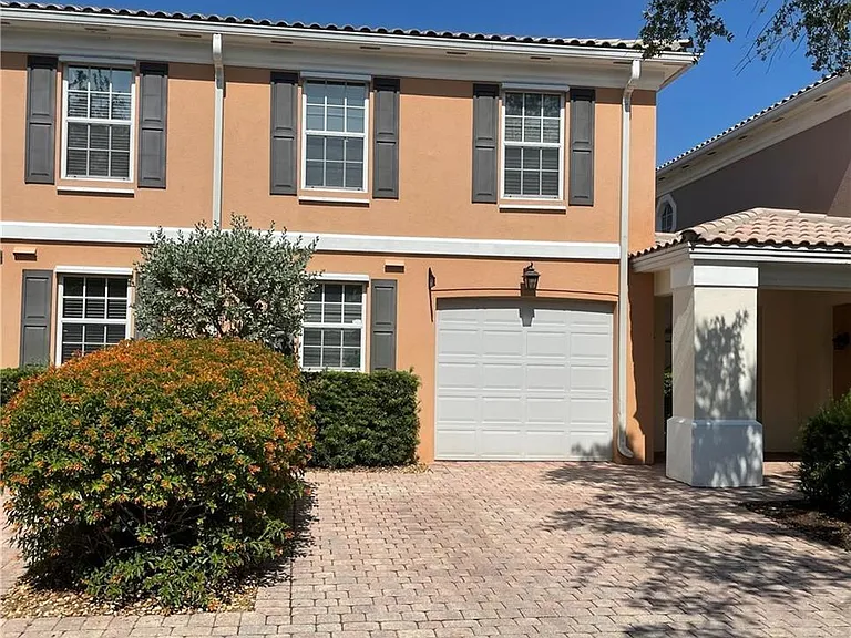5601 Cove Cir — Photo 9