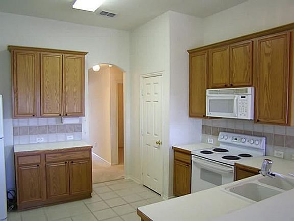4th image of 301 Rock Meadow Trl