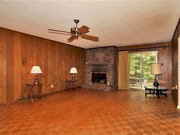 5th image of 1456 Forest Ave