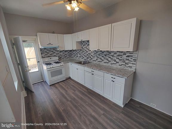 5th image of 2035 E Elkhart St