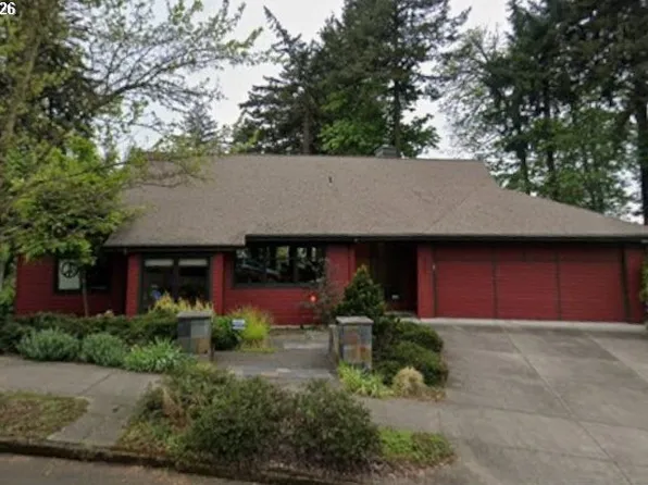 6723 SE Ash St, Portland, OR 97215