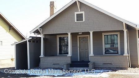 1st image of 820 1/2 E 10th St