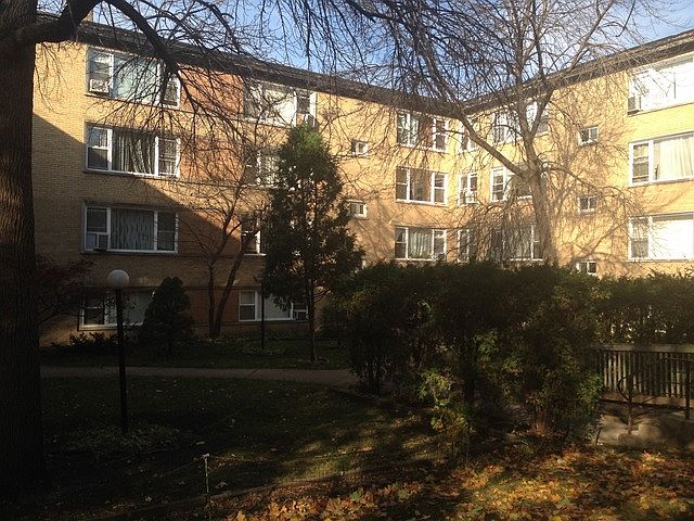 1st image of 6118 N Damen Ave