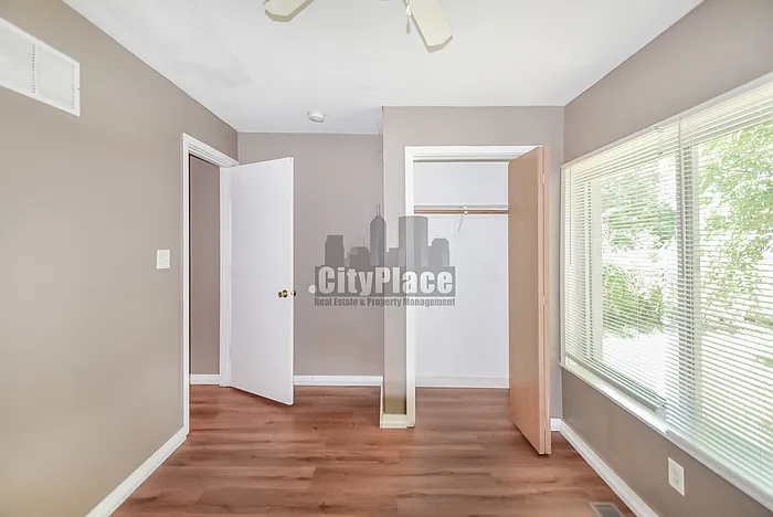 1458 W Congress Ave — Photo 15