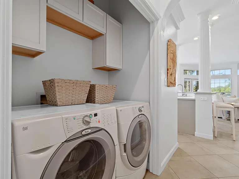 5280 Tivoli Dr — Photo 25