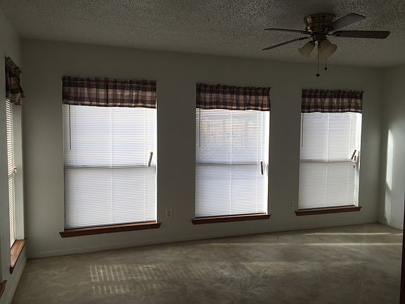 3rd image of 1101 Lee Ann St