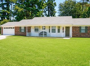 214 Woodmont St, Wake Village, TX 75501