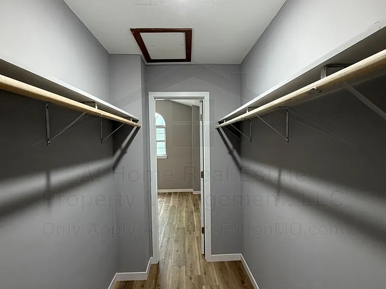 2717 Mayflower Dr — Photo 30
