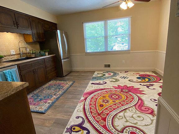 eat in kitchen with pantry