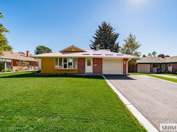 818 Maplewood Dr, Idaho Falls, ID 83401