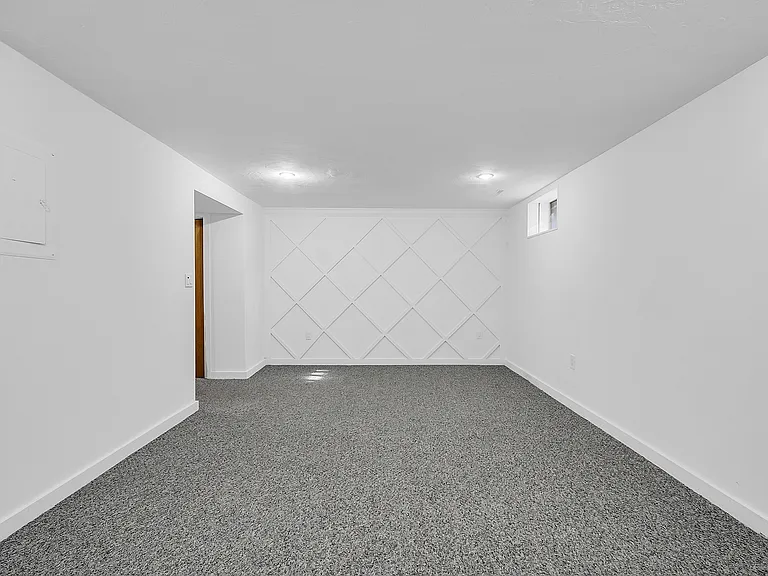 1R Snow Cir #1 — Photo 29