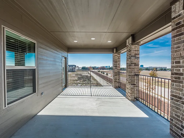 4267 Shavano Dr — Photo 27