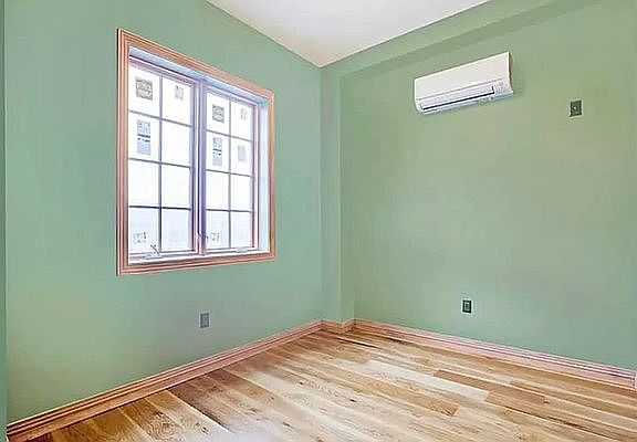 5th image of 302 Saint Nicholas Ave #3H