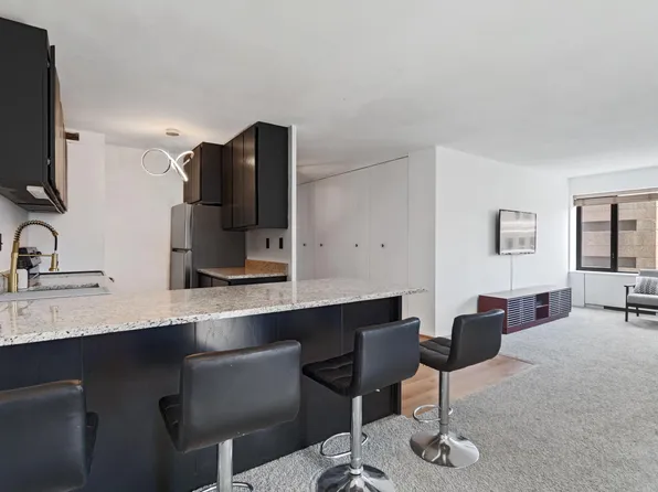19 S 1st St APT B802, Minneapolis, MN 55401