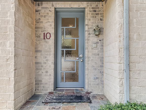 2nd image of 2690 Rockbrook Dr Unit 10
