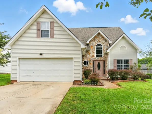 14343 Southbridge Forest Dr, Charlotte, NC 28273