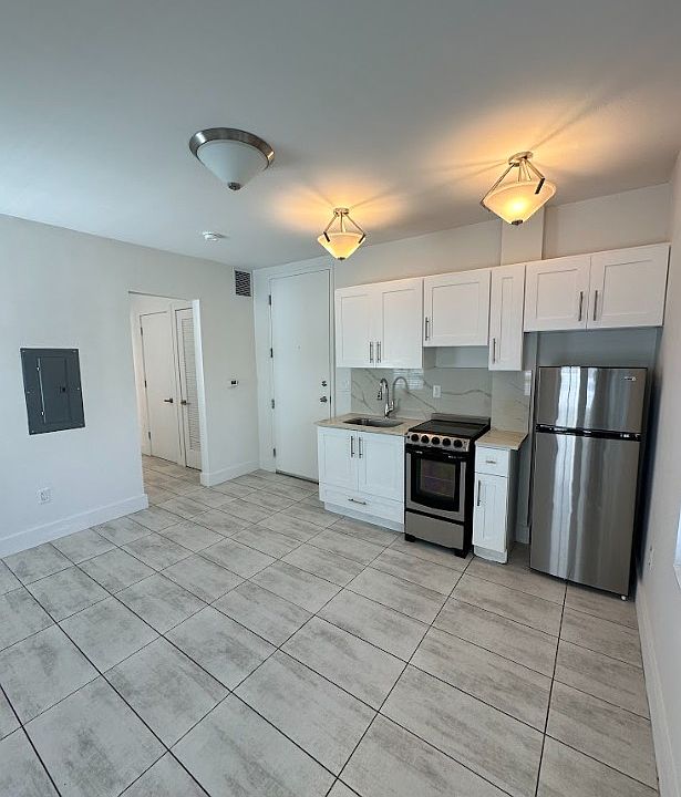 1st image of 1201 Pennsylvania Ave APT 103