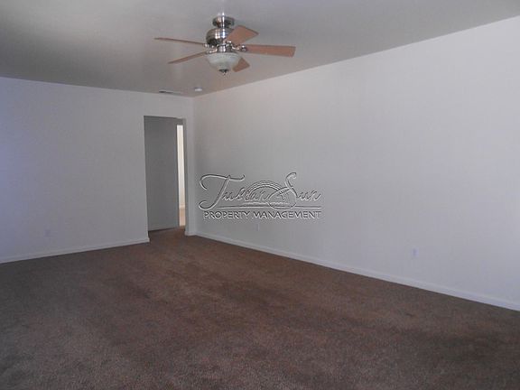 3rd image of 4648 Meade St