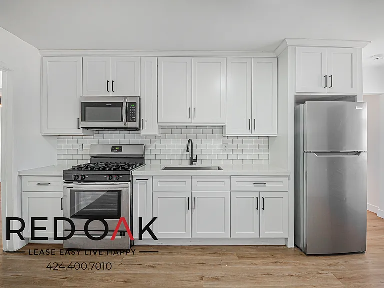 340 W 87th St #9 — Photo 10