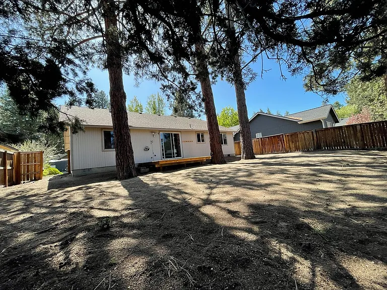 1157 SW Silver Lake Blvd — Photo 23