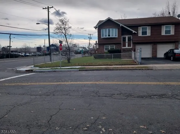 458-462 19Th Ave, Paterson City, NJ 07504