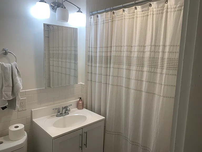 26 Sumner St #1 — Photo 6