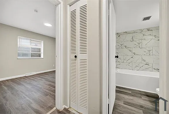 16218 Maple Heights Blvd — Photo 20