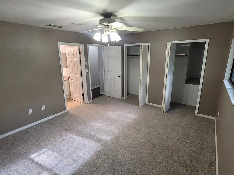 819 SW 57th Ter #1 — Photo 9