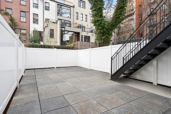 Rented by Corcoran | media 35