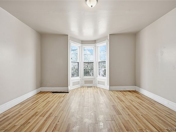 5th image of 79 Bissell Ave