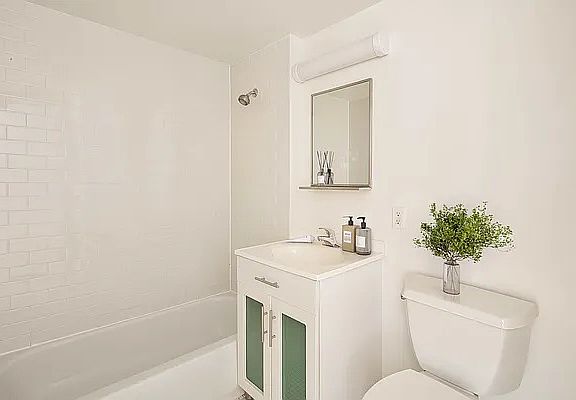 5th image of 63 Schermerhorn St APT 6F