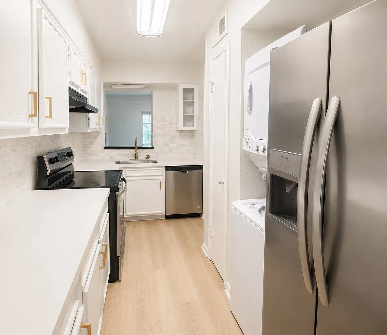 2 bed, 2.5 bath, 1500 sqft, $1,650 — Photo 4
