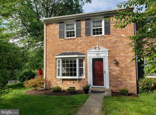 324 Rock Spring Dr SW, Leesburg, VA 20175