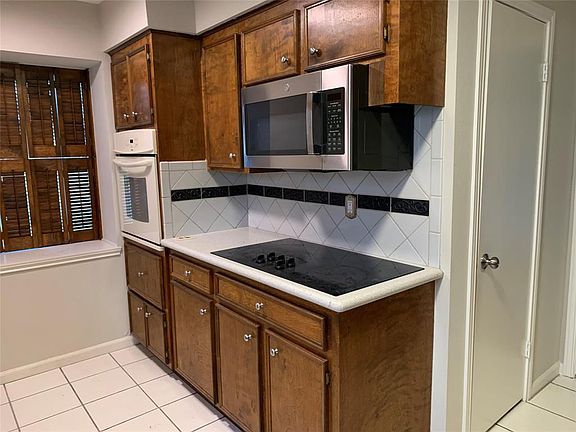 5th image of 21130 Park Brush Ln