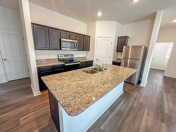 4th image of 16123 Florets Dr