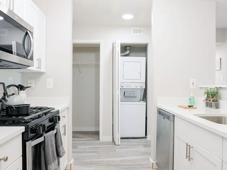 Parc at Glenbrook Apartments — Photo 5